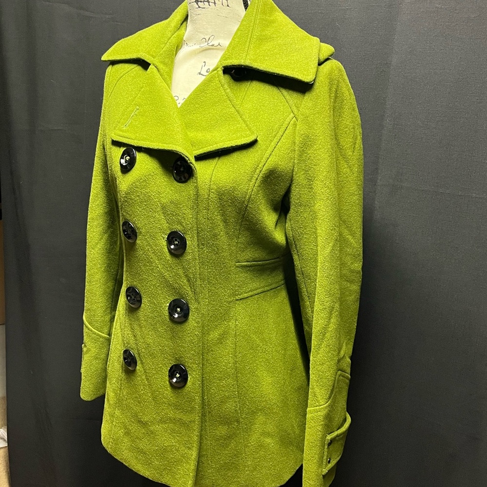 Apt 9 Wool Pea Coat, kind of Moss Green Size Small. Excellent Condition